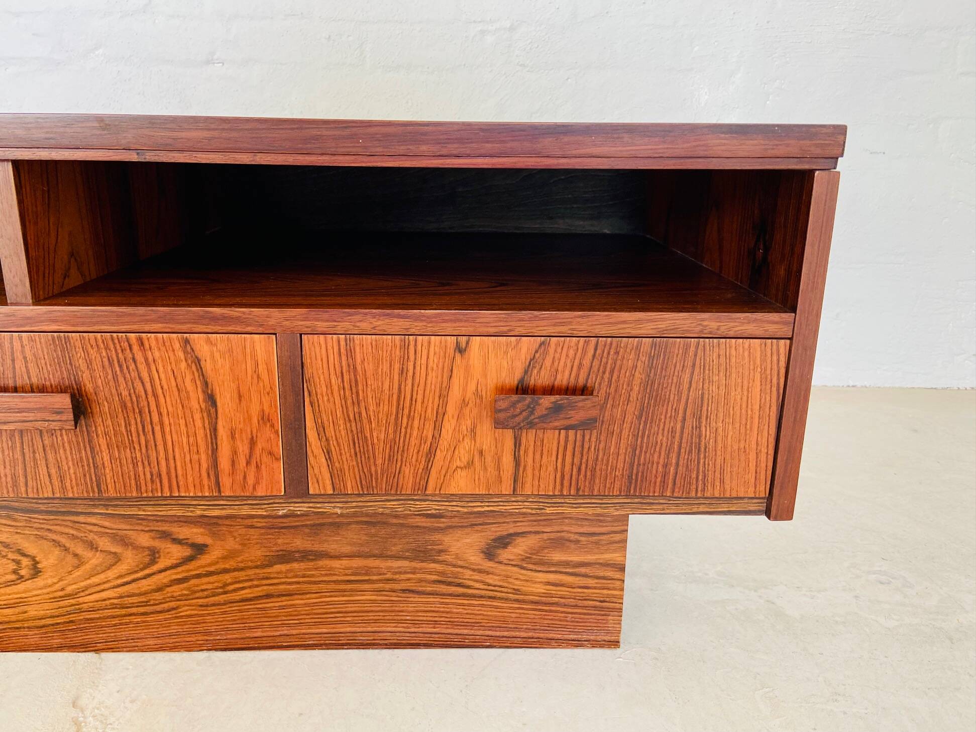 Vintage retro danish mid century rosewood and ceramic cabinet 1960s