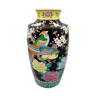 Vase en porcelaine émaillée à fond noir Japon