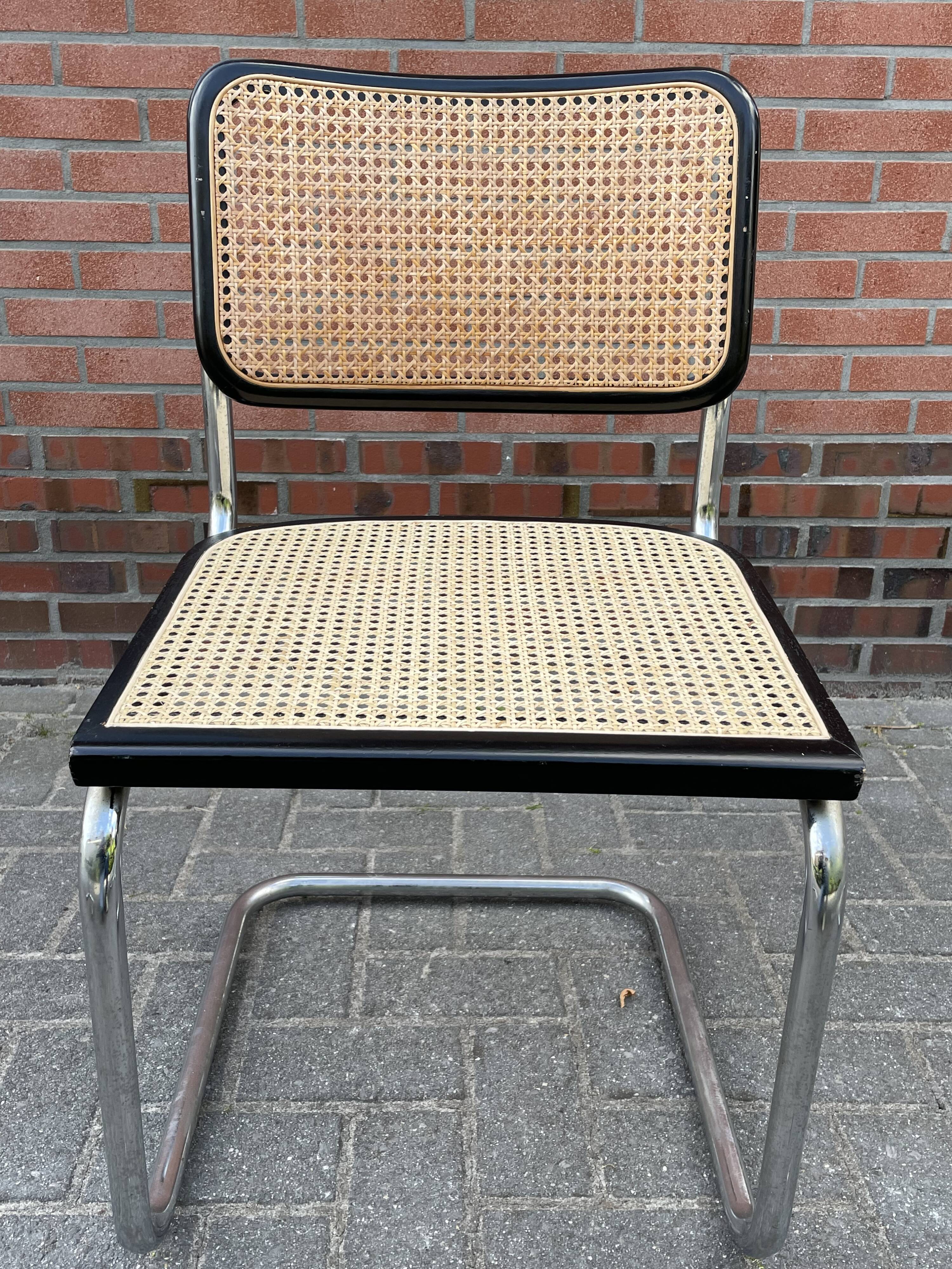 Set of 4 vintage chairs  Cesca B32 in black and chrome