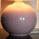 Lampe boule en céramique rose