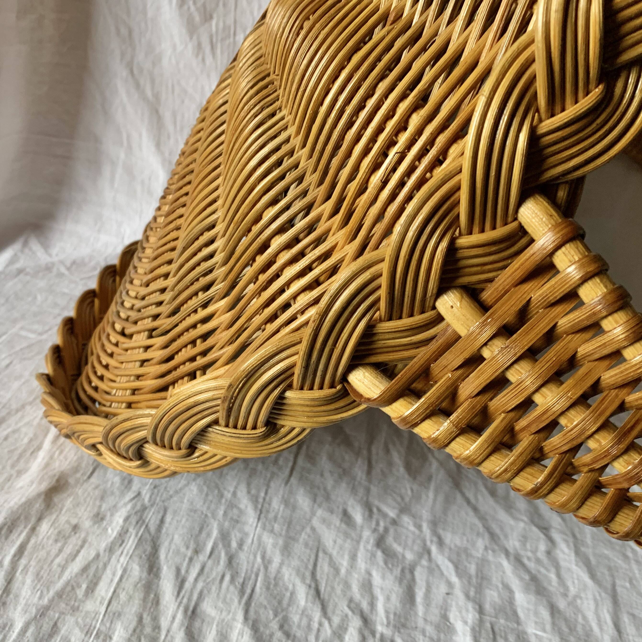 Antique large round wicker and bamboo presentation basket - diameter: 59 cm