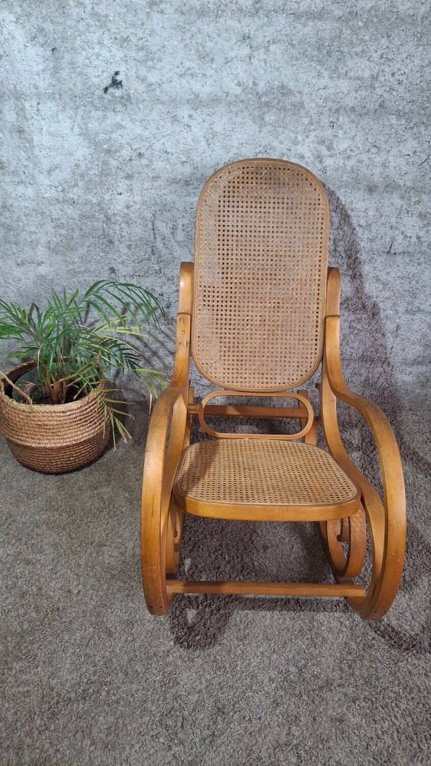 Rocking-chair style Thonet hêtre courbé & cannage – années 60