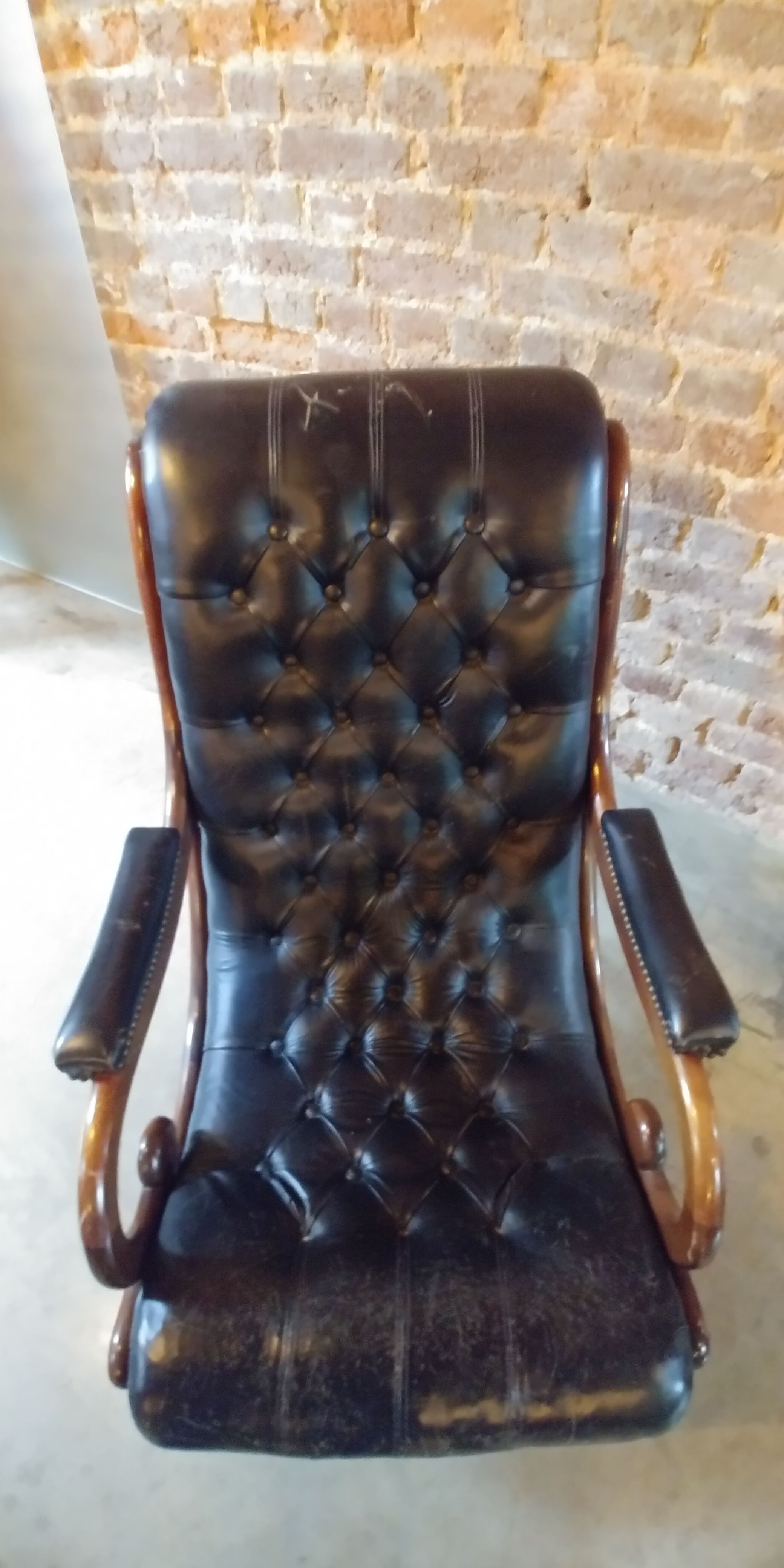 Chesterfield Victoria