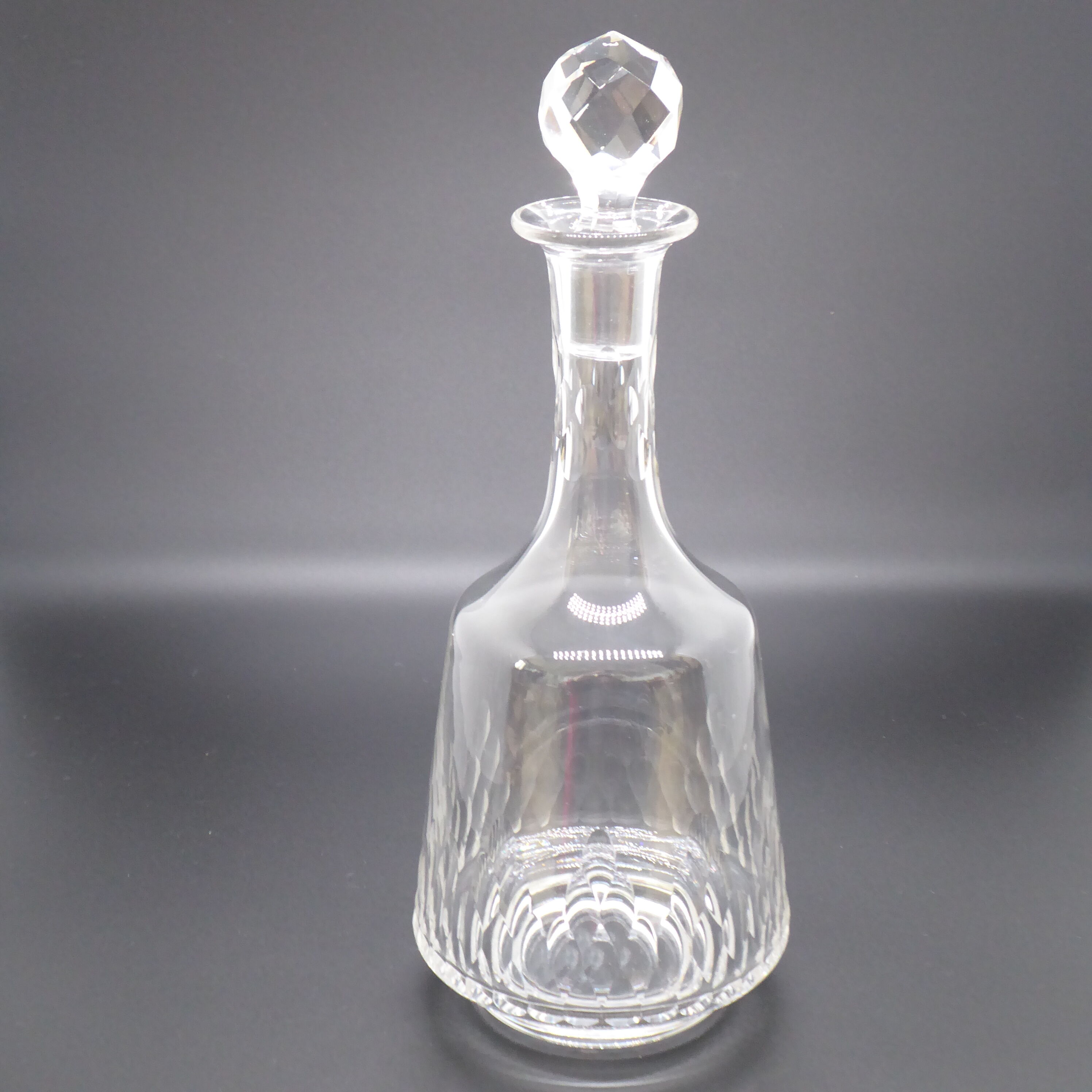 Glass decanter