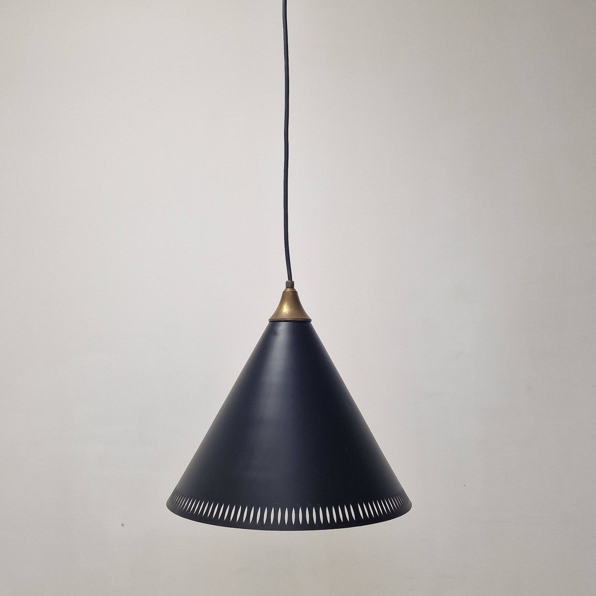 Suspension “Kegle” Bent Karlby pour Lyfa , Danemark, années 1970