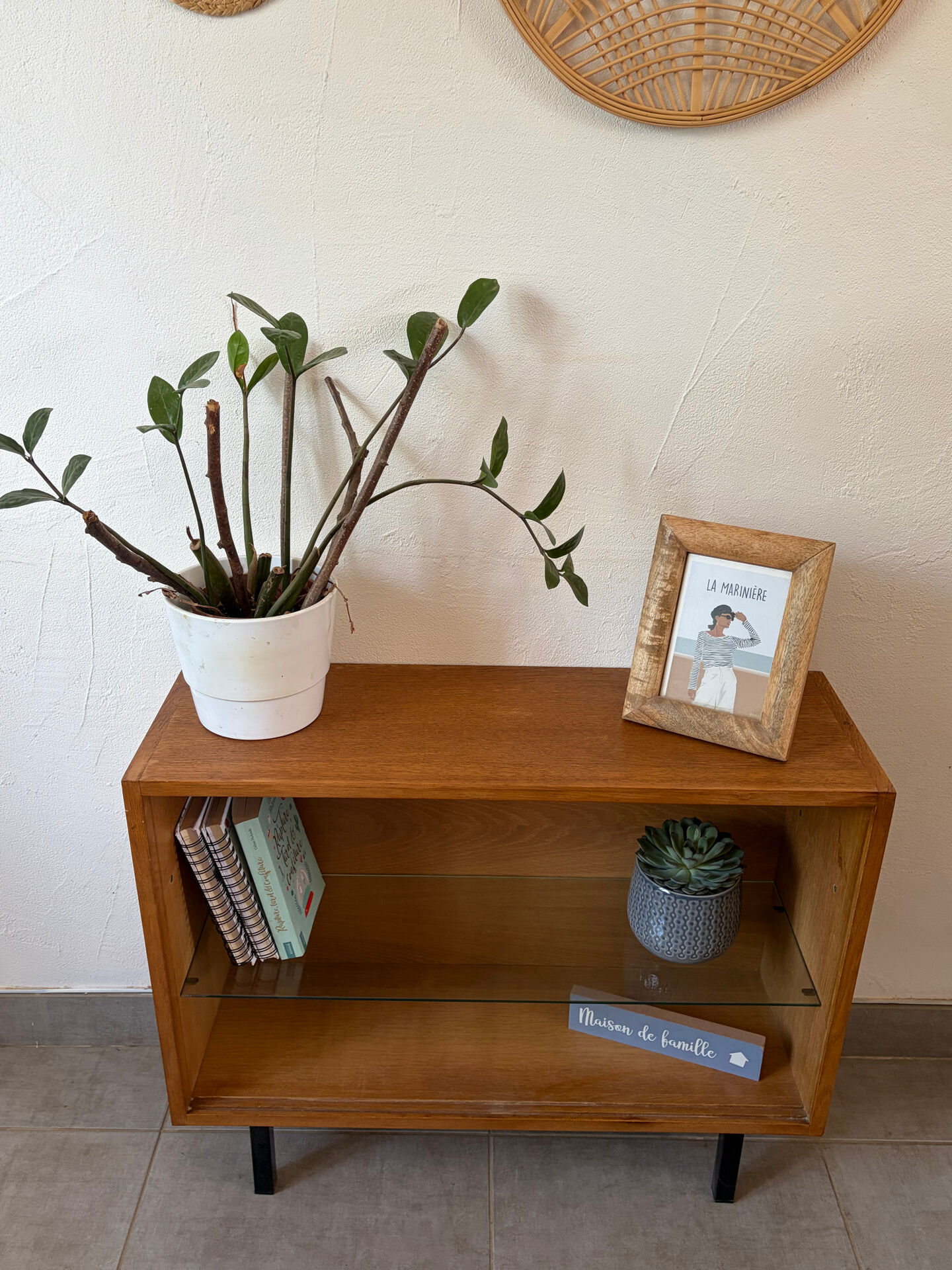 Vintage display cabinet/TV unit from the 1960s.