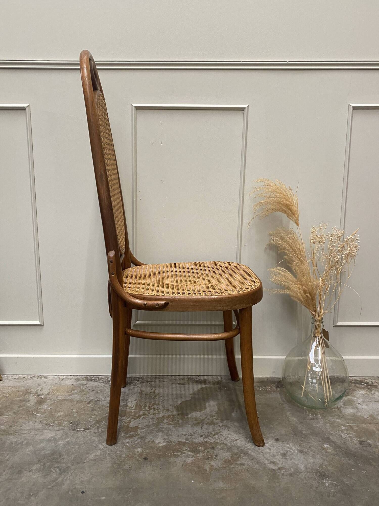 bistro chair (high back)