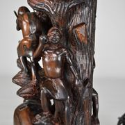 Lampe africaine en ébène sculpté, "Chasseurs, buffle et crocodile"