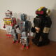 Lot de 5 robots en tole et plastique vintage 1960 a 70