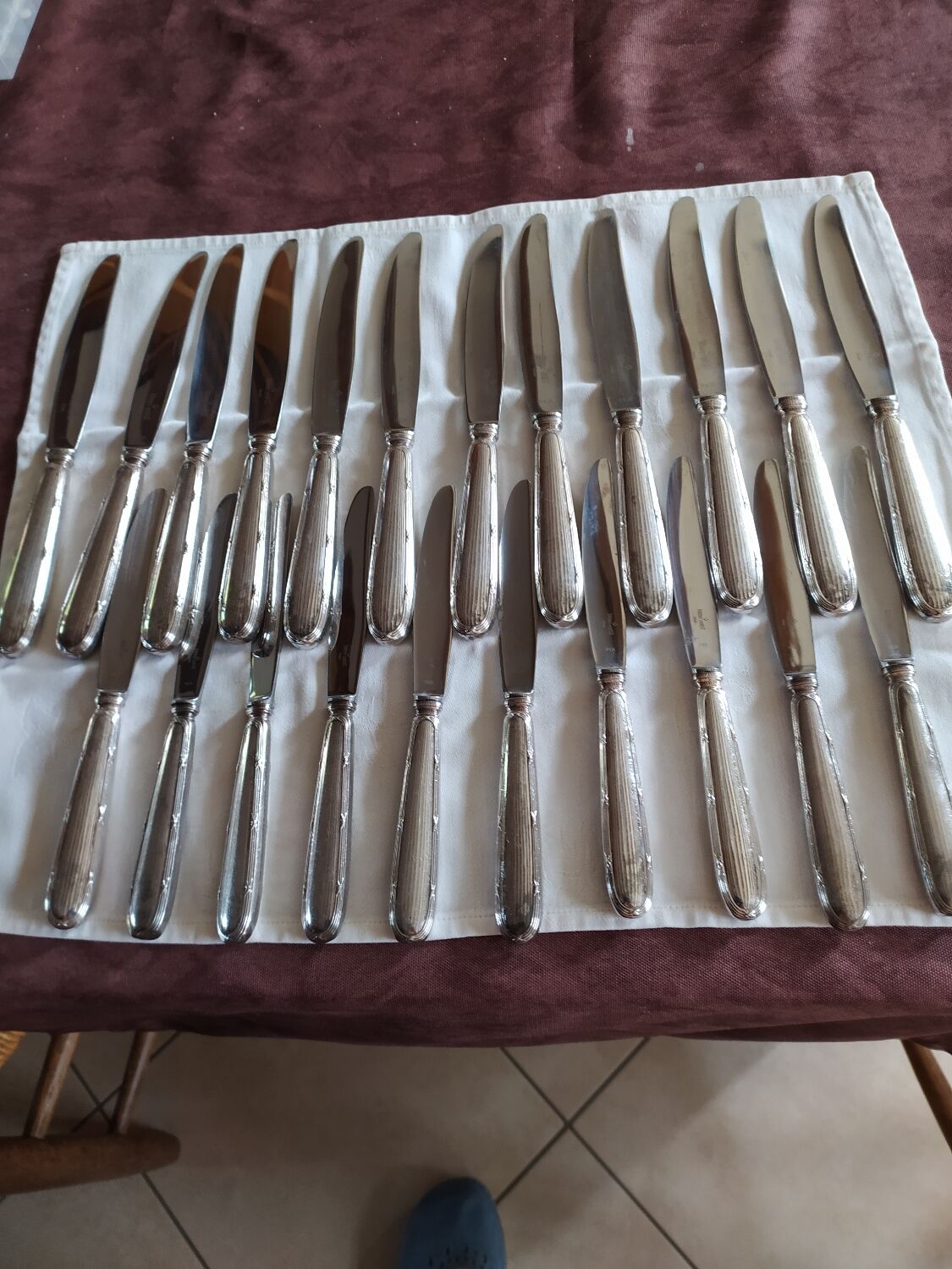 Stainless steel knives and silver metal