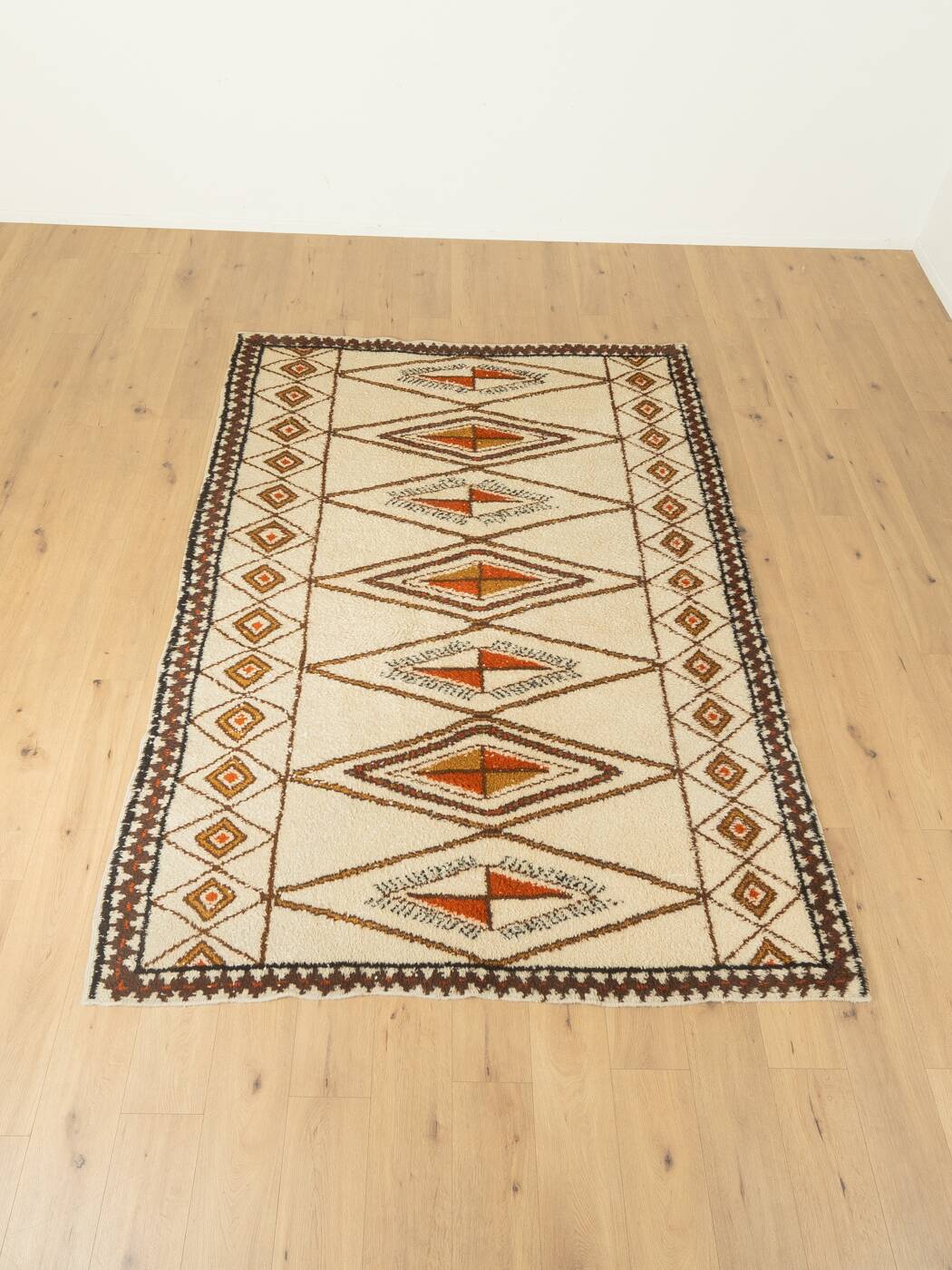 Vintage Berber rug 200 x 285
