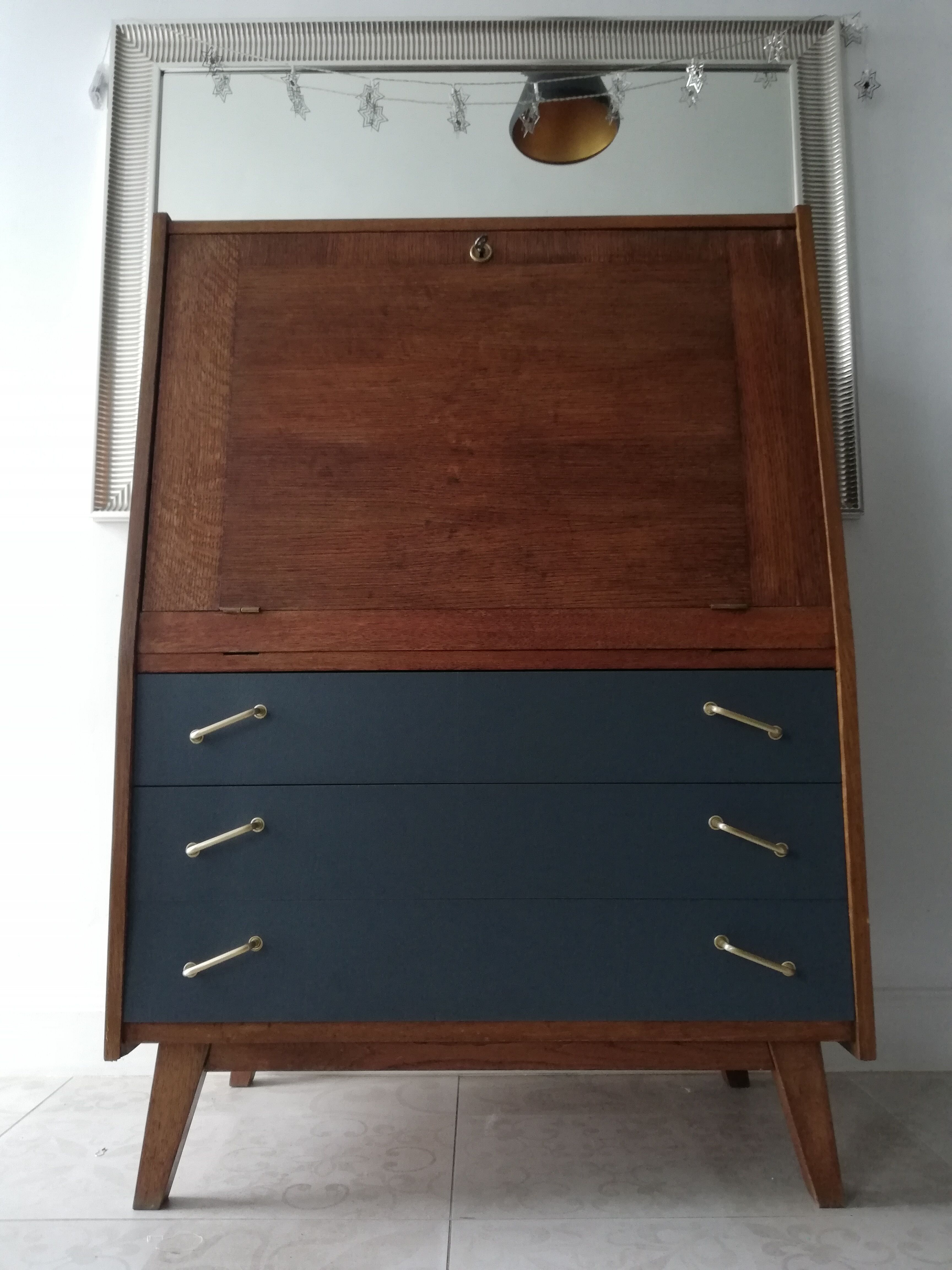 Commodity Secretary feet compass 50s