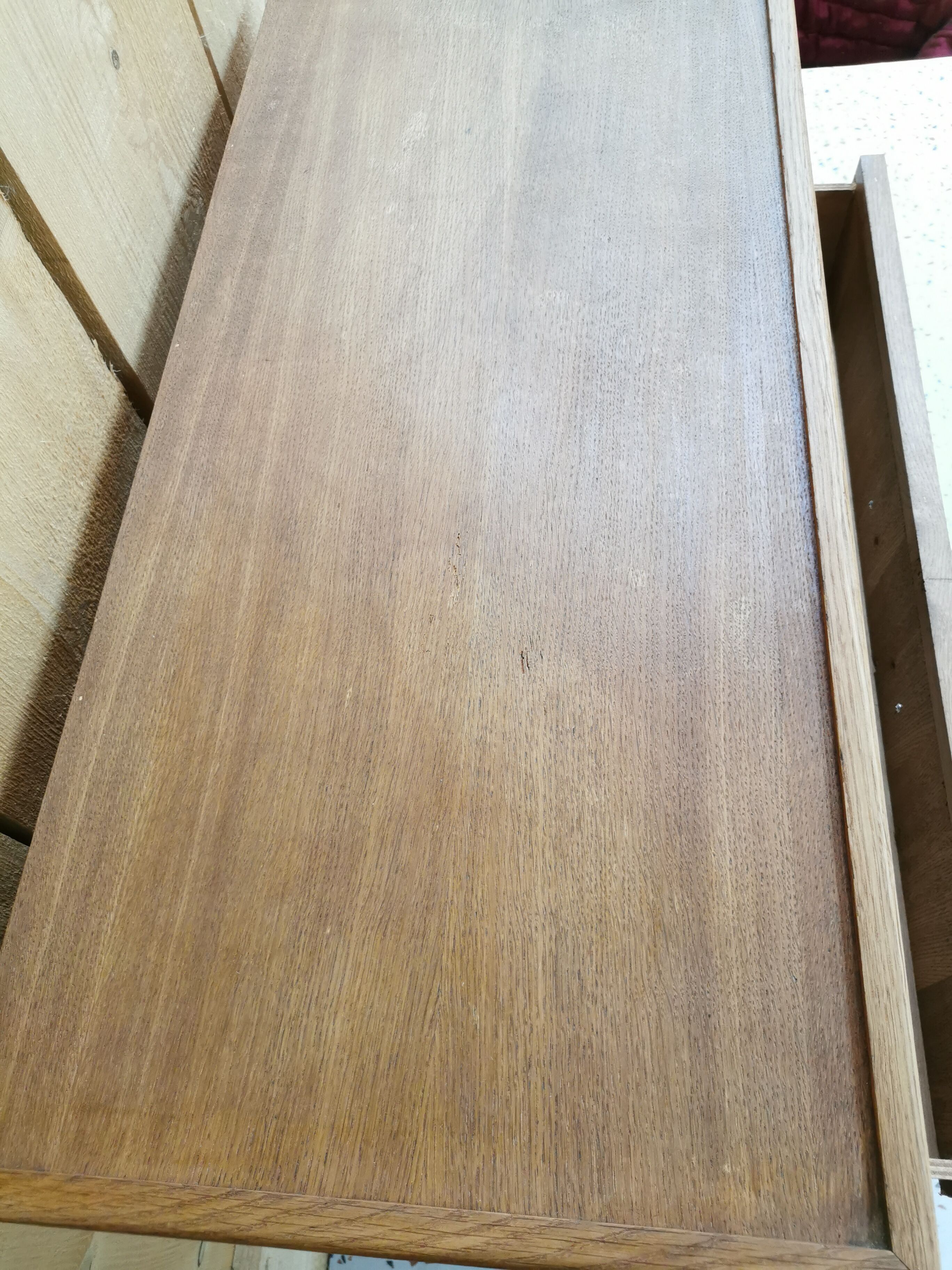 Oak chest of drawers