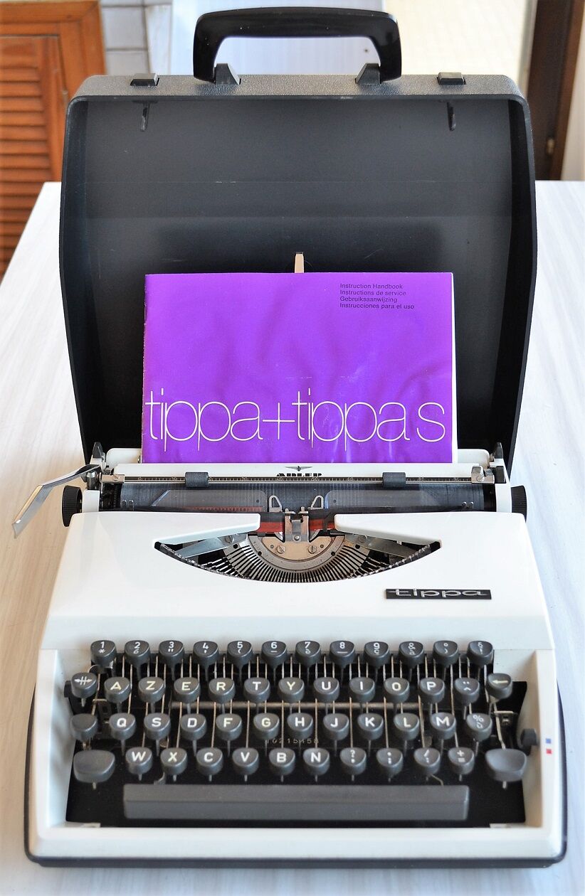 Model machine to write portable Adler Tippa 1960 s