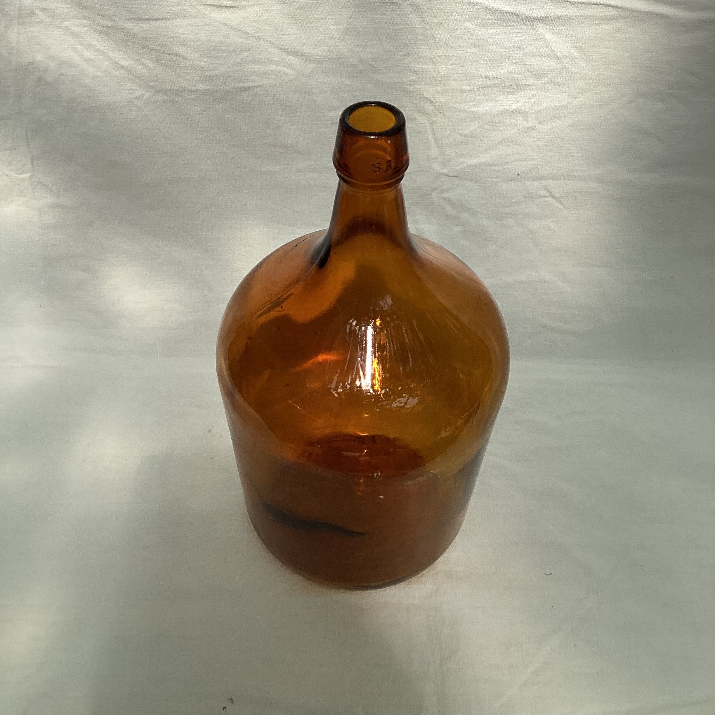Amber glass bottle