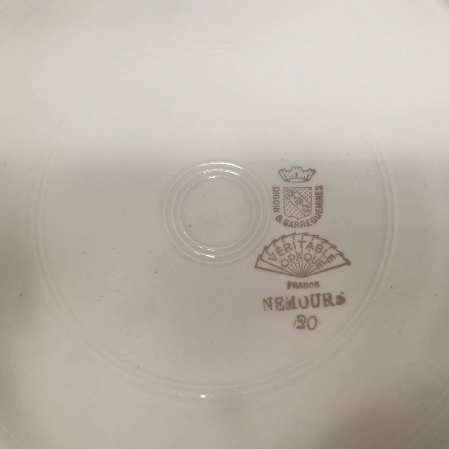 Serving dish "Digoin & Sarreguemines"