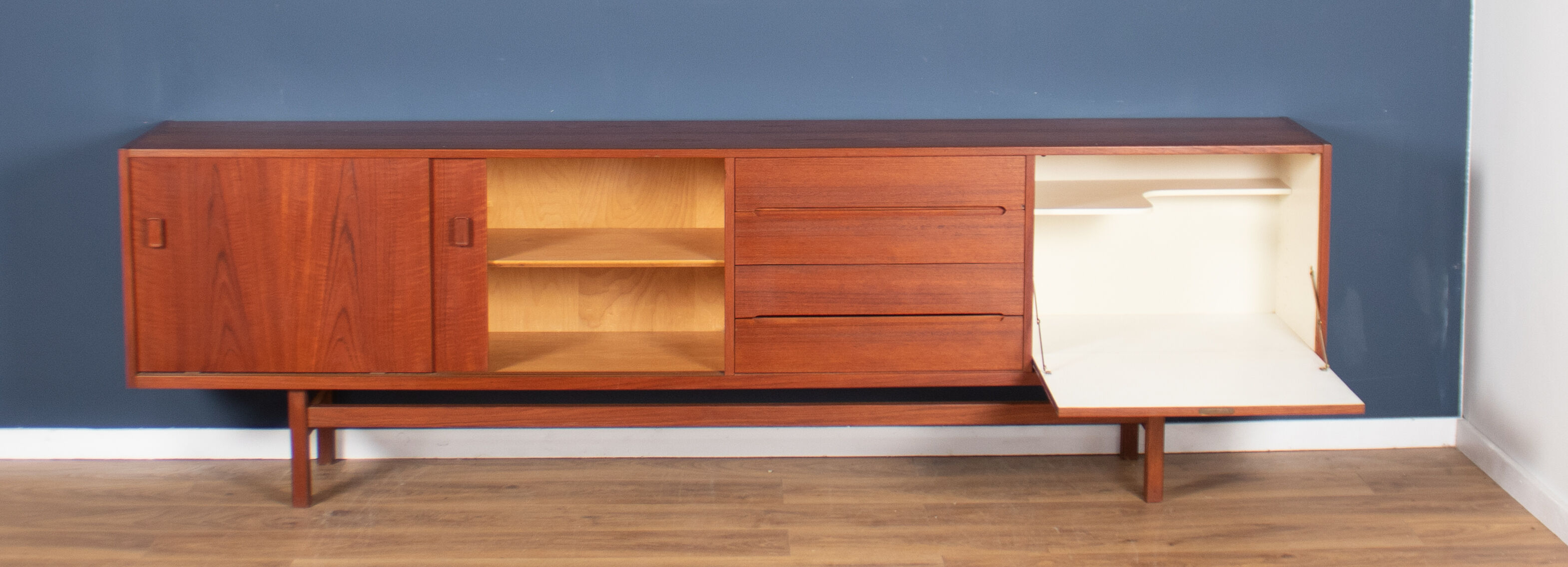 Aril Grande sideboard by Nils Jonsson for Hugo Troeds 1960s