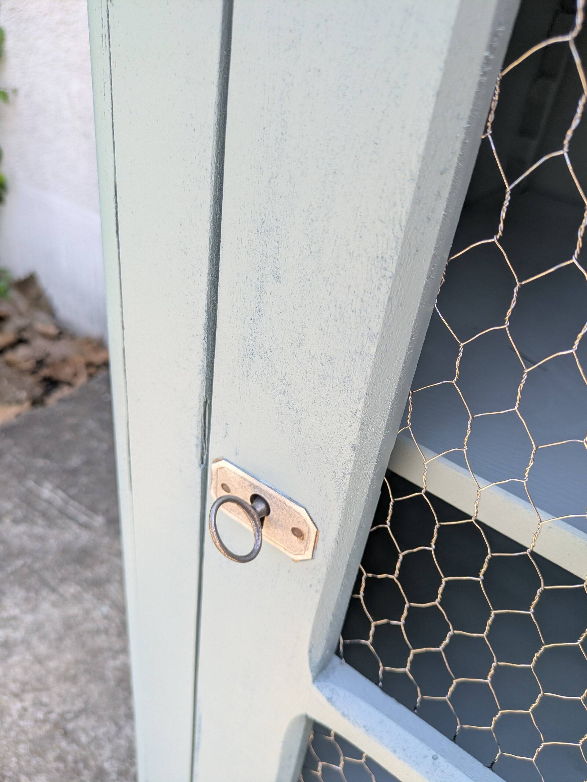 Small Parisian wardrobe