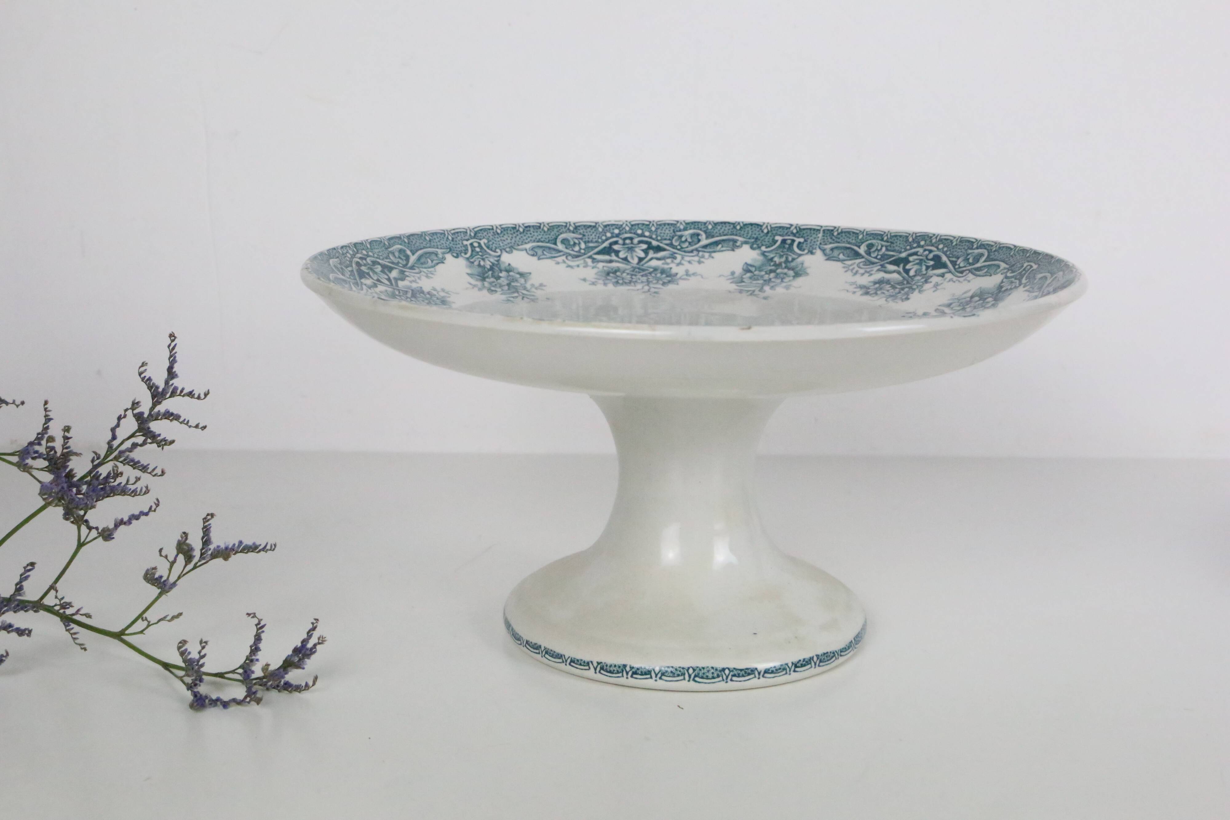 Old ceramic compote bowl, Prima de Saint Amand model, French manufacture, late 19th century