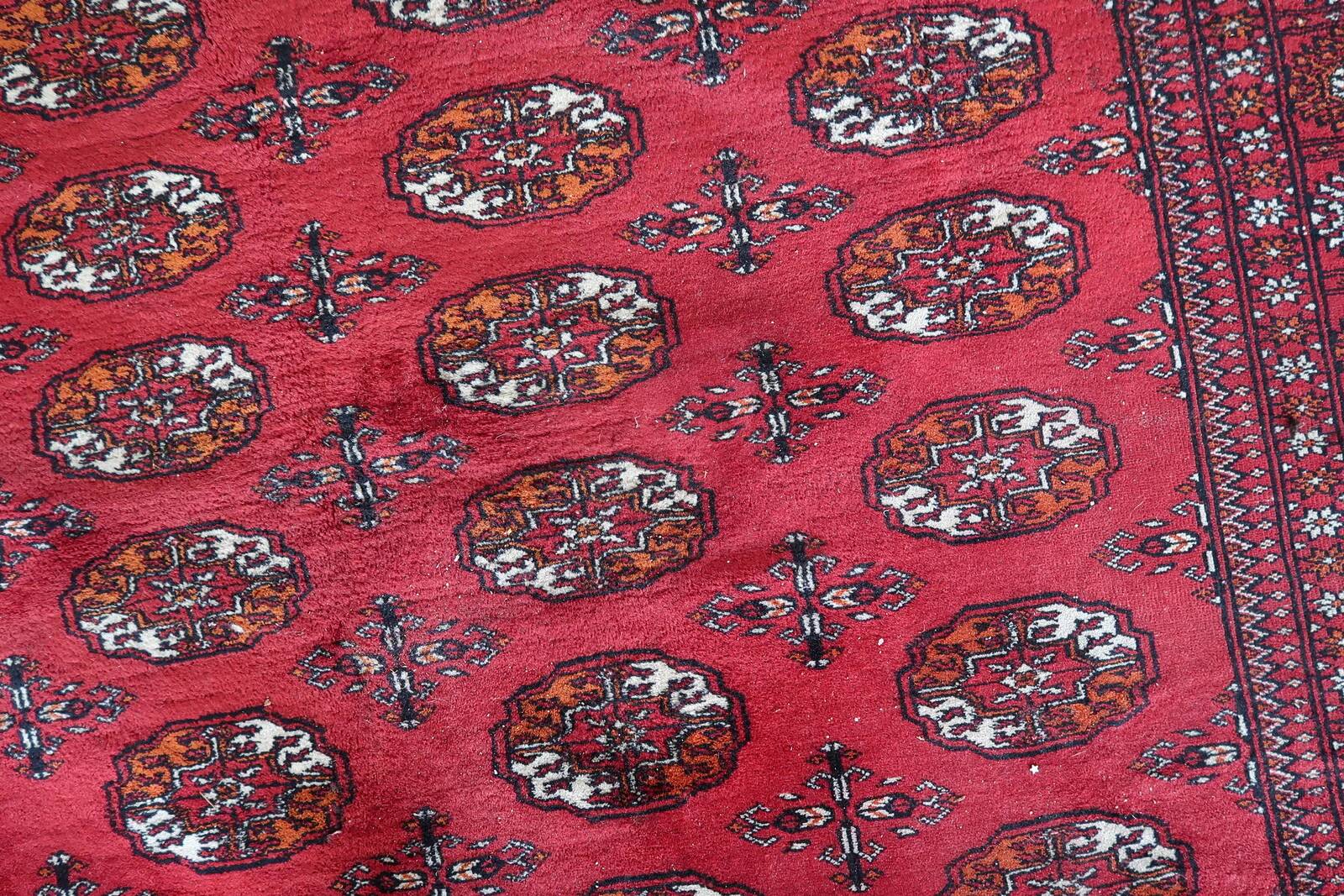 Handmade vintage Turkmen Ersari rug 129cm x 196cm 1960s