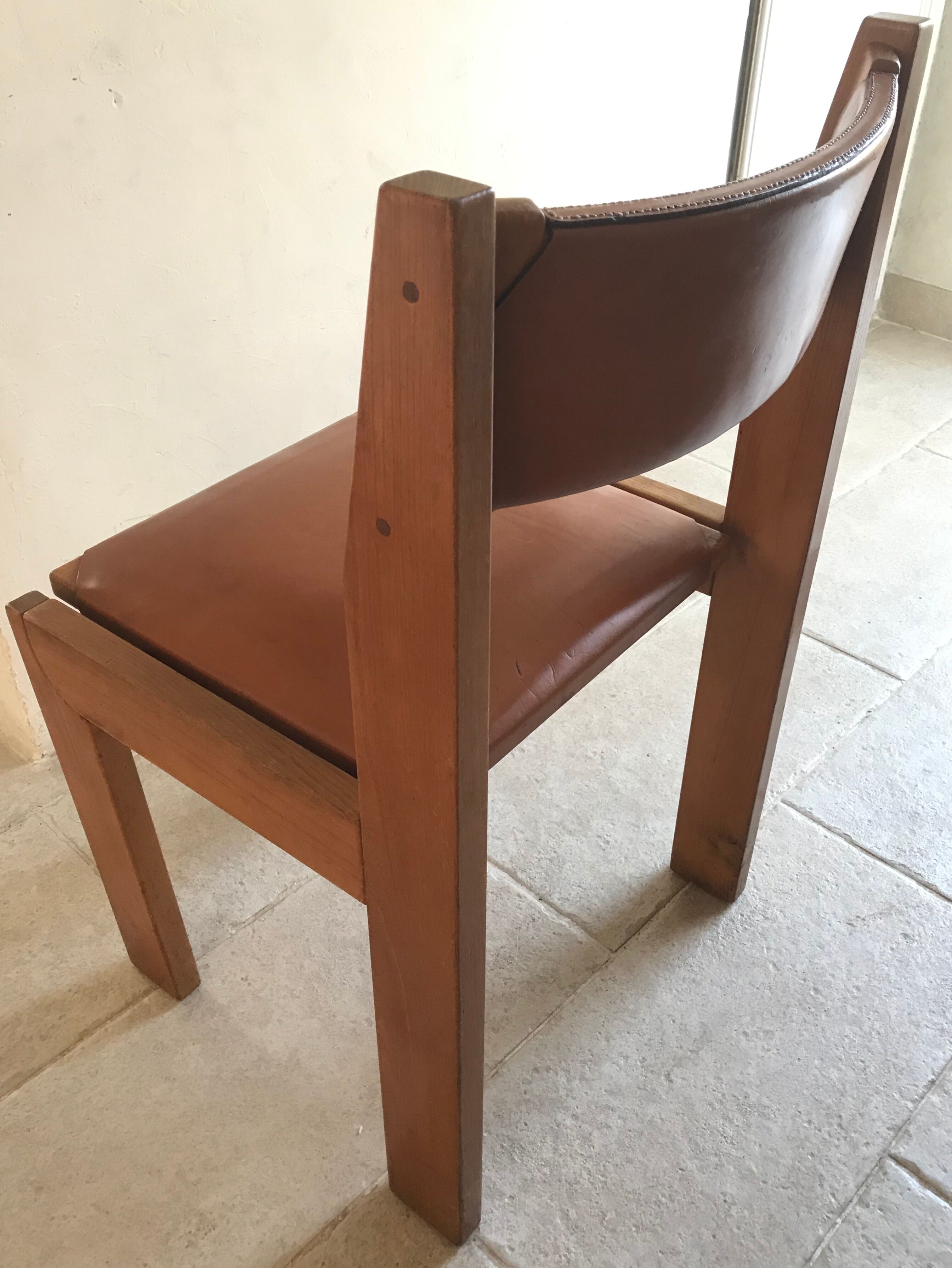 Leather and wood chair 70's