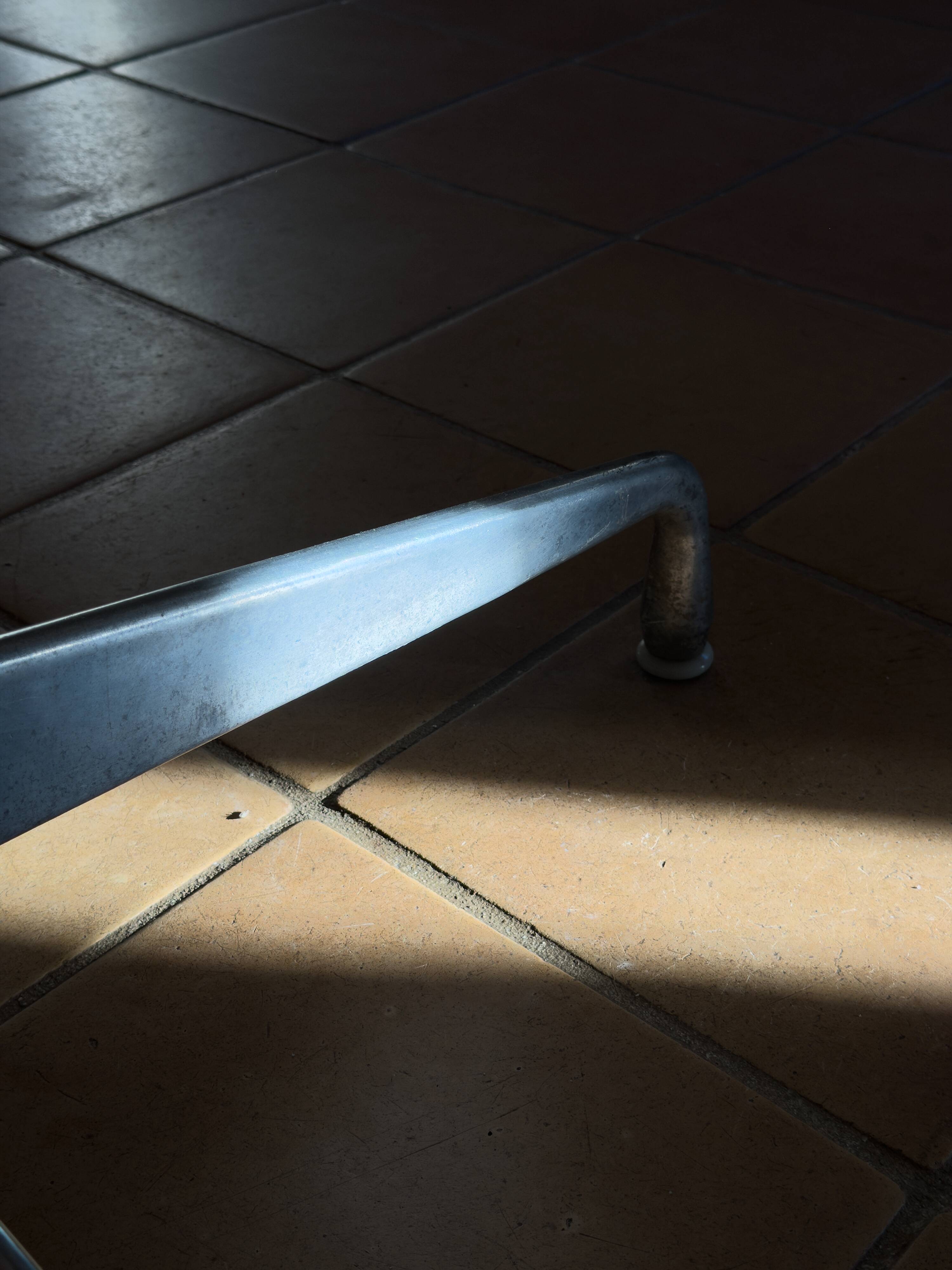 Round table "Segmented" – Charles Eames – Knoll International – around 1960