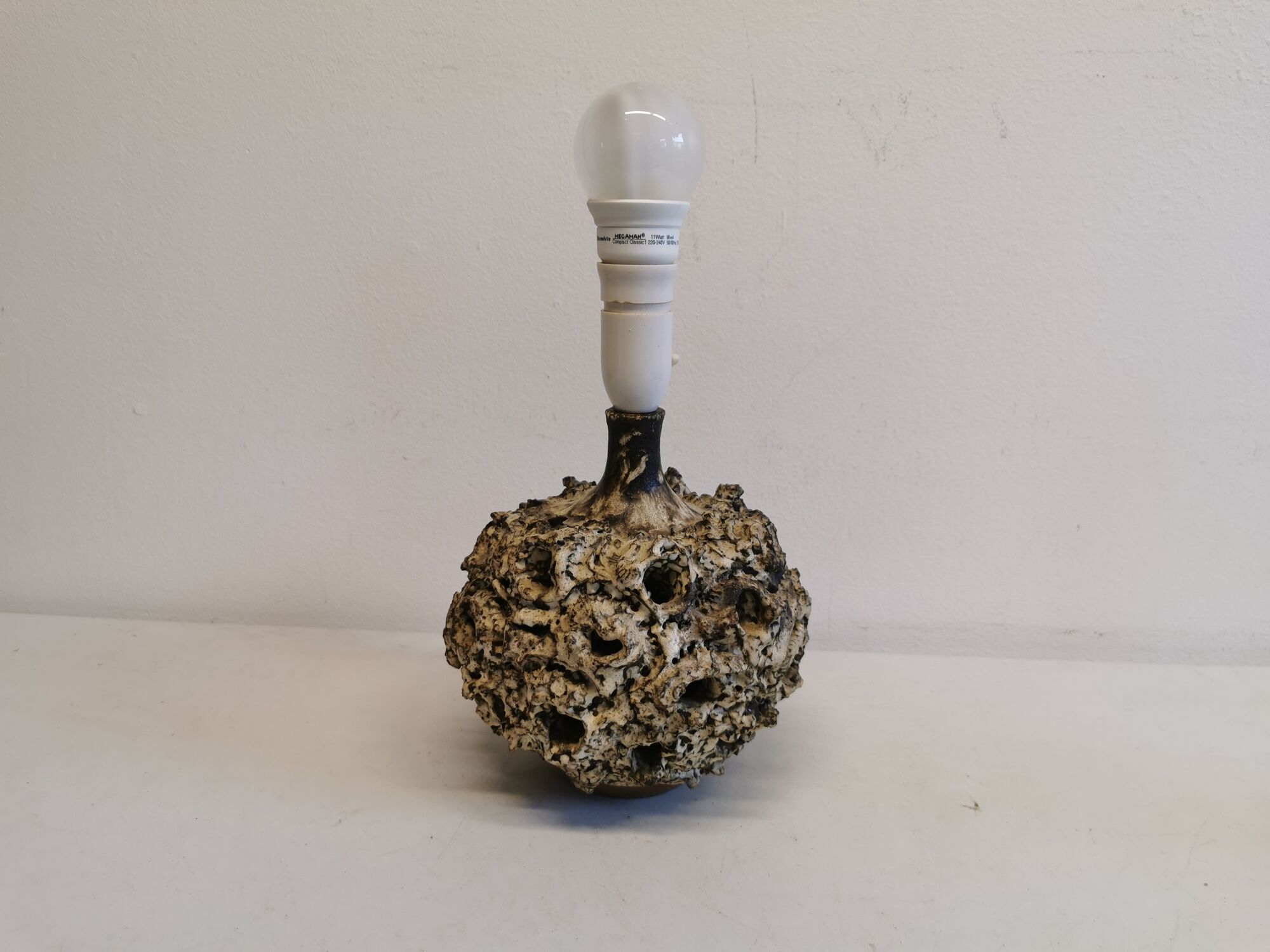 Ceramic table lamp designed by Bodil Marie Nielsen in the 60s.
