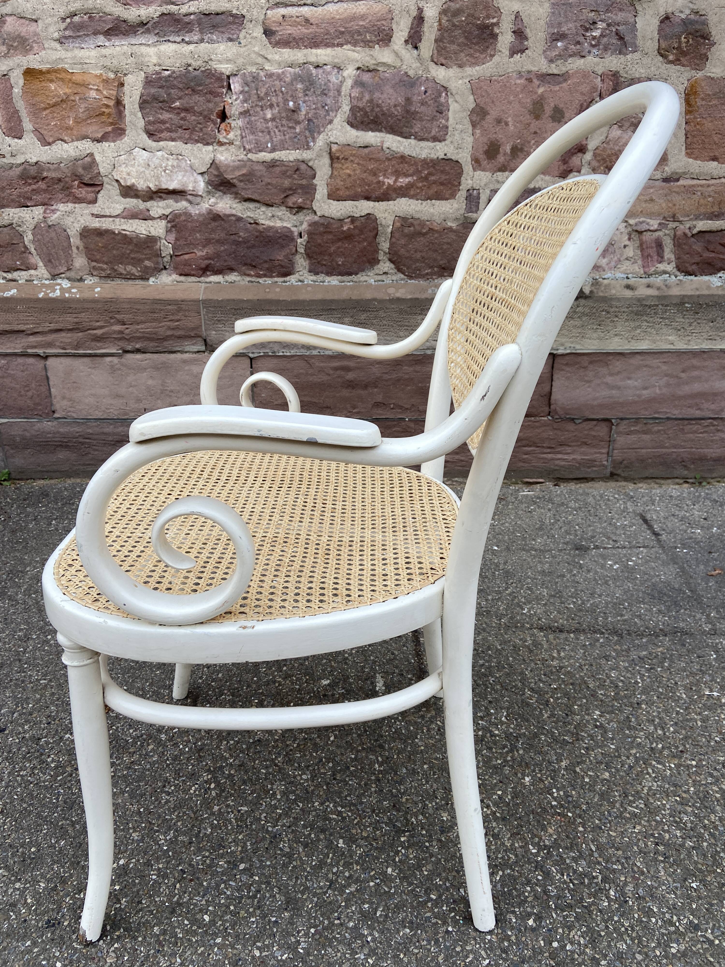 Viennese bistro armchair Nr 11 late nineteenth Bentwood