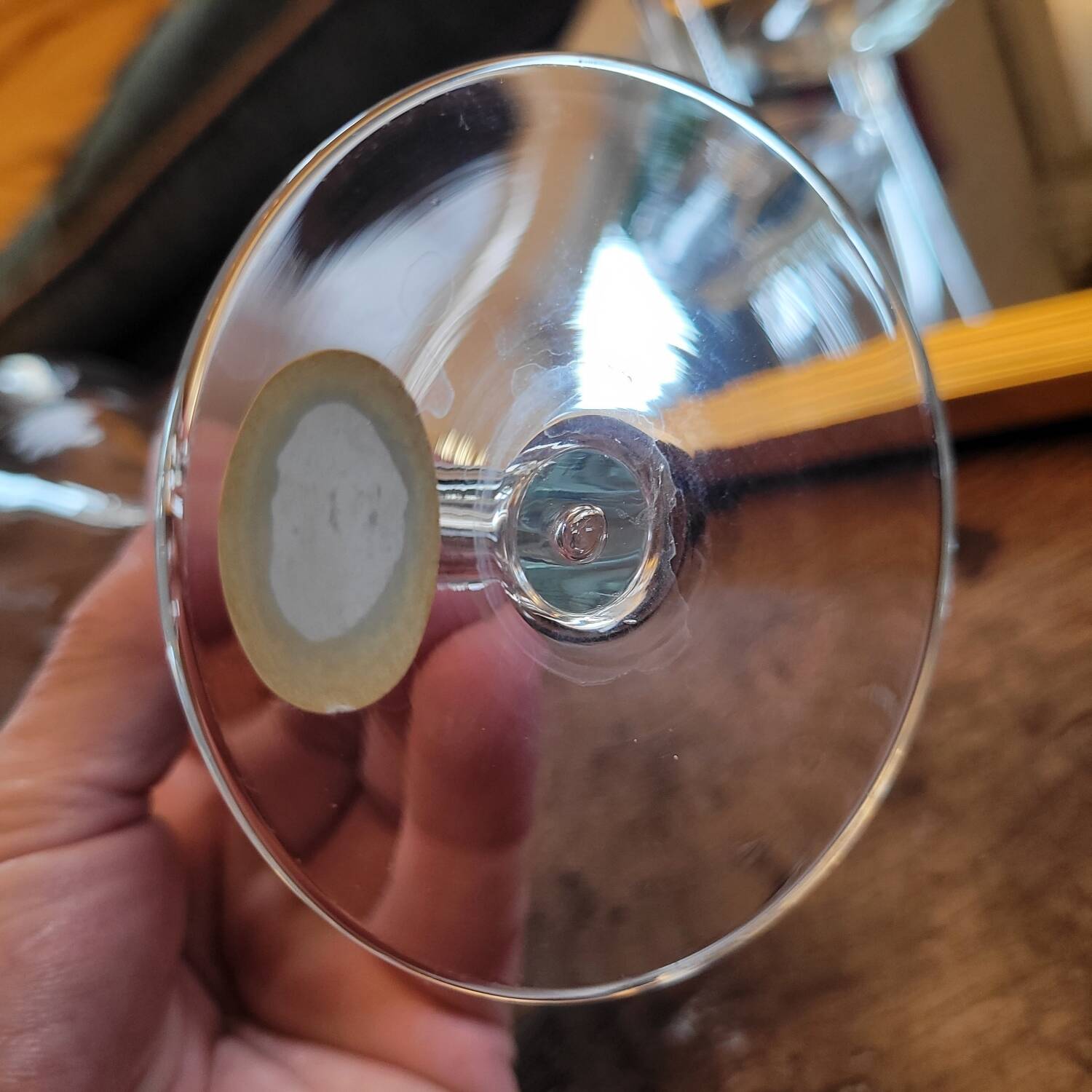 Romanart champagne flutes, mouth-blown, engraved grapes