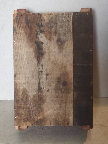Ancienne caisse en bois de sapin atelier industriel vintage