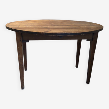 Oval table with two vintage wooden flaps early 20th century