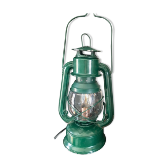 Green fir storm lamp