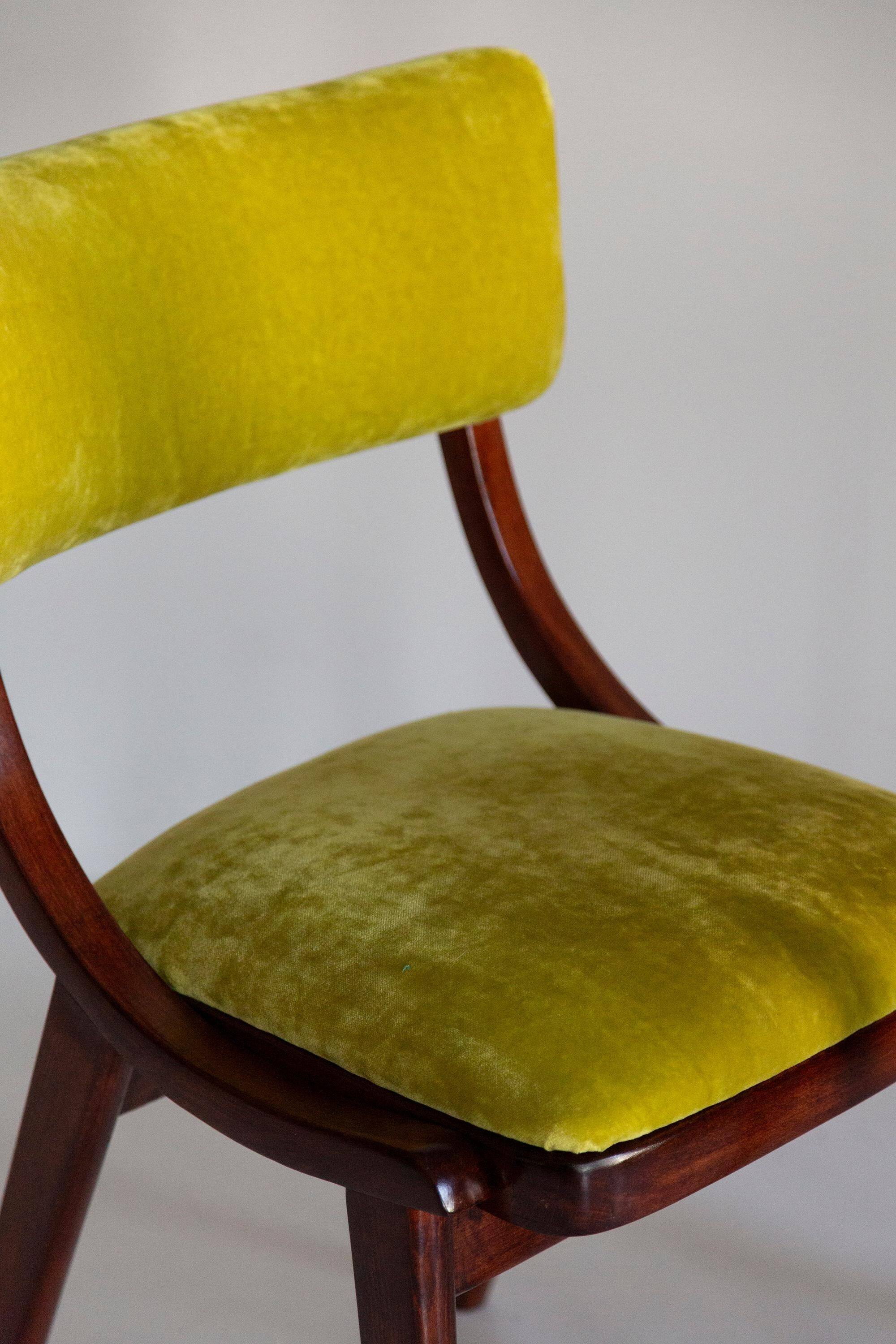Chaise Mid-Century Moderne, Velours Vert Citron, FR Dedar, Pologne, Années 1960