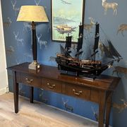 Table console en bois de cerisier avec 3 tiroirs