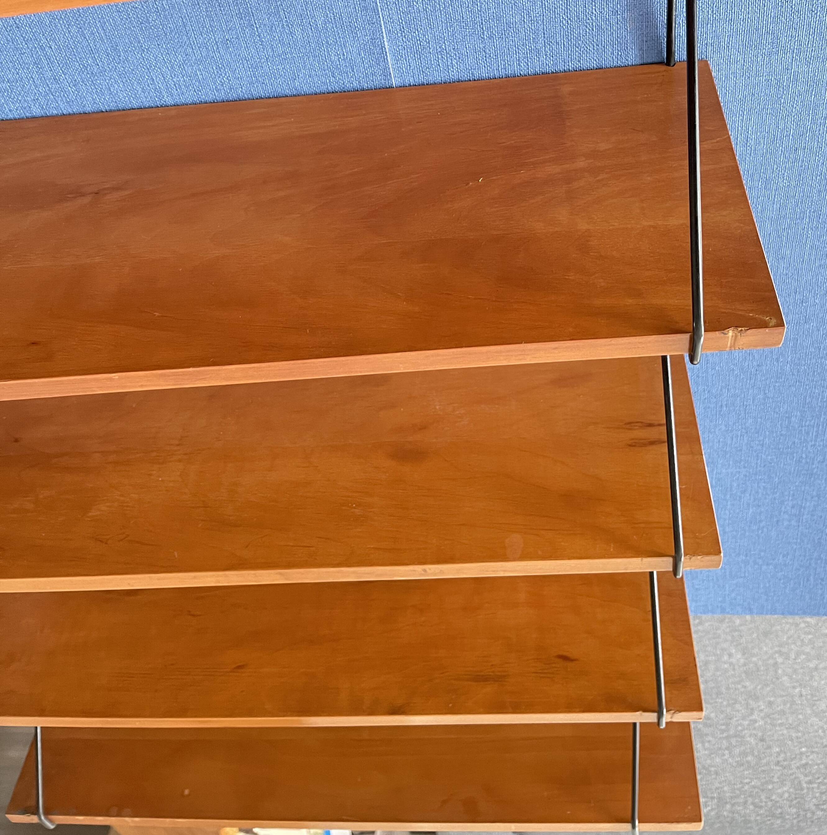 5 étagères murales scandinaves  , bois et métal