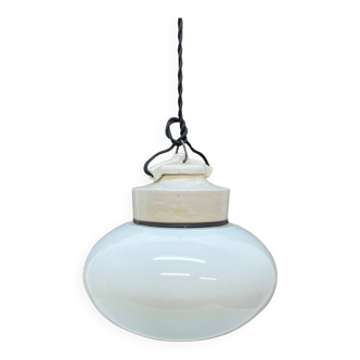 Lampe suspendue vintage en porcelaine.