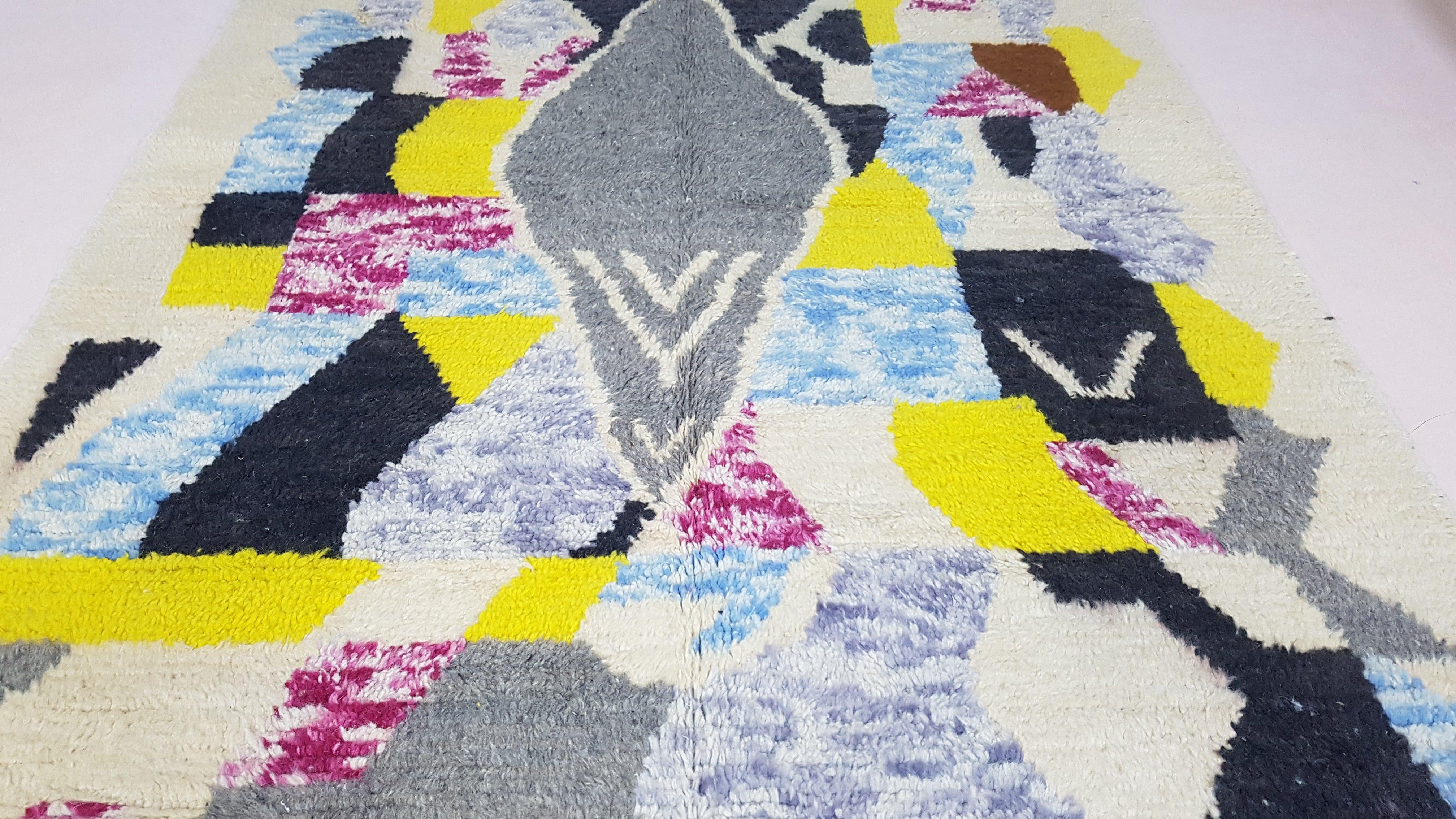 Handmade Azilal rug, 255 x 140 cm