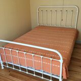 Candelwick plaid bedspread