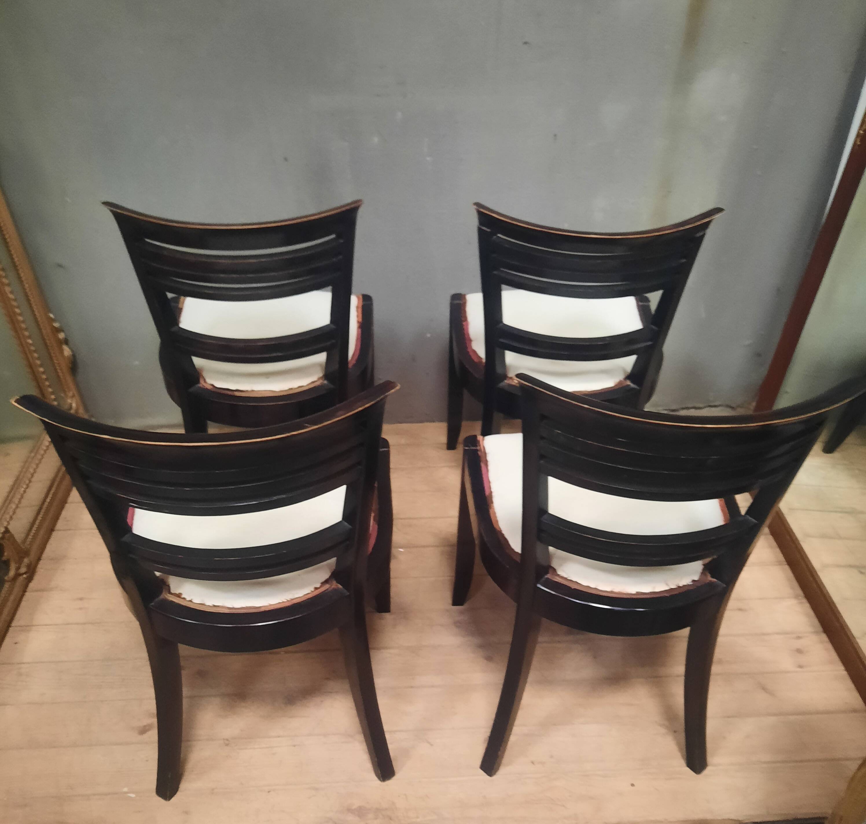 Set of 4 chairs from the 1950s.