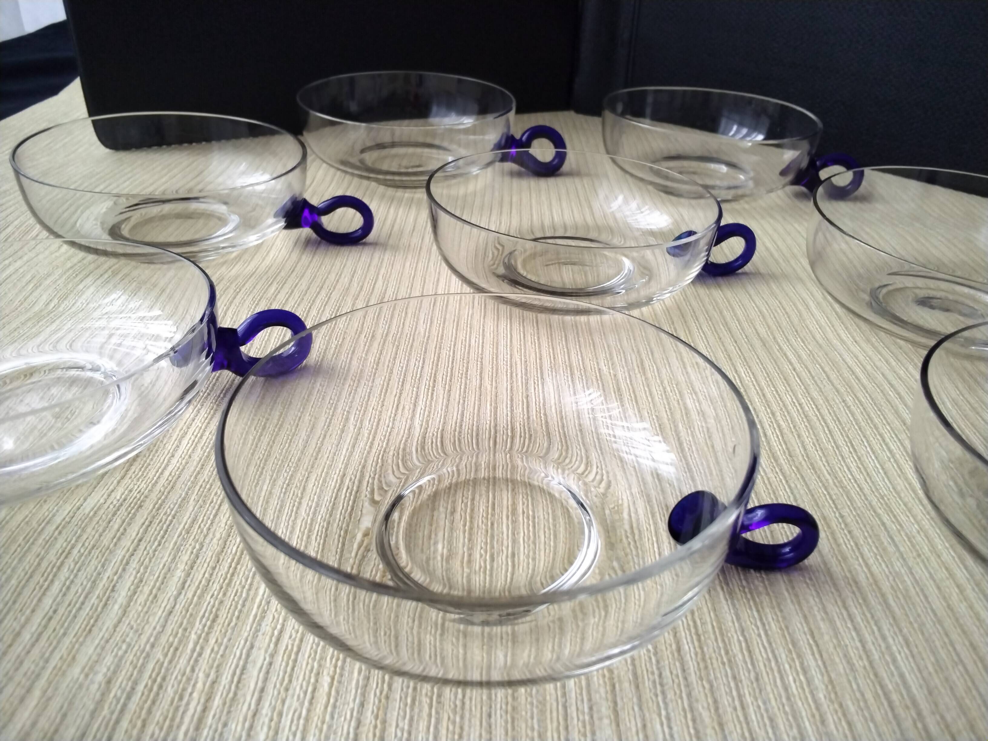 8 Tasses à punch en verre soufflé