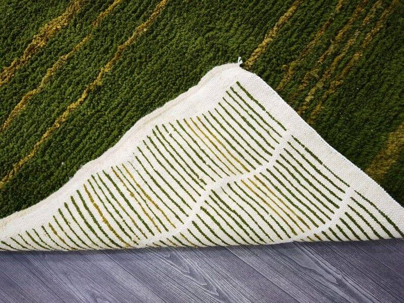 Traditional handmade pure wool rug, size 150 x 250 cm