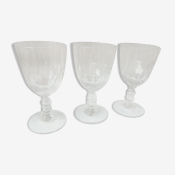 3 glass-cut pent foot glasses