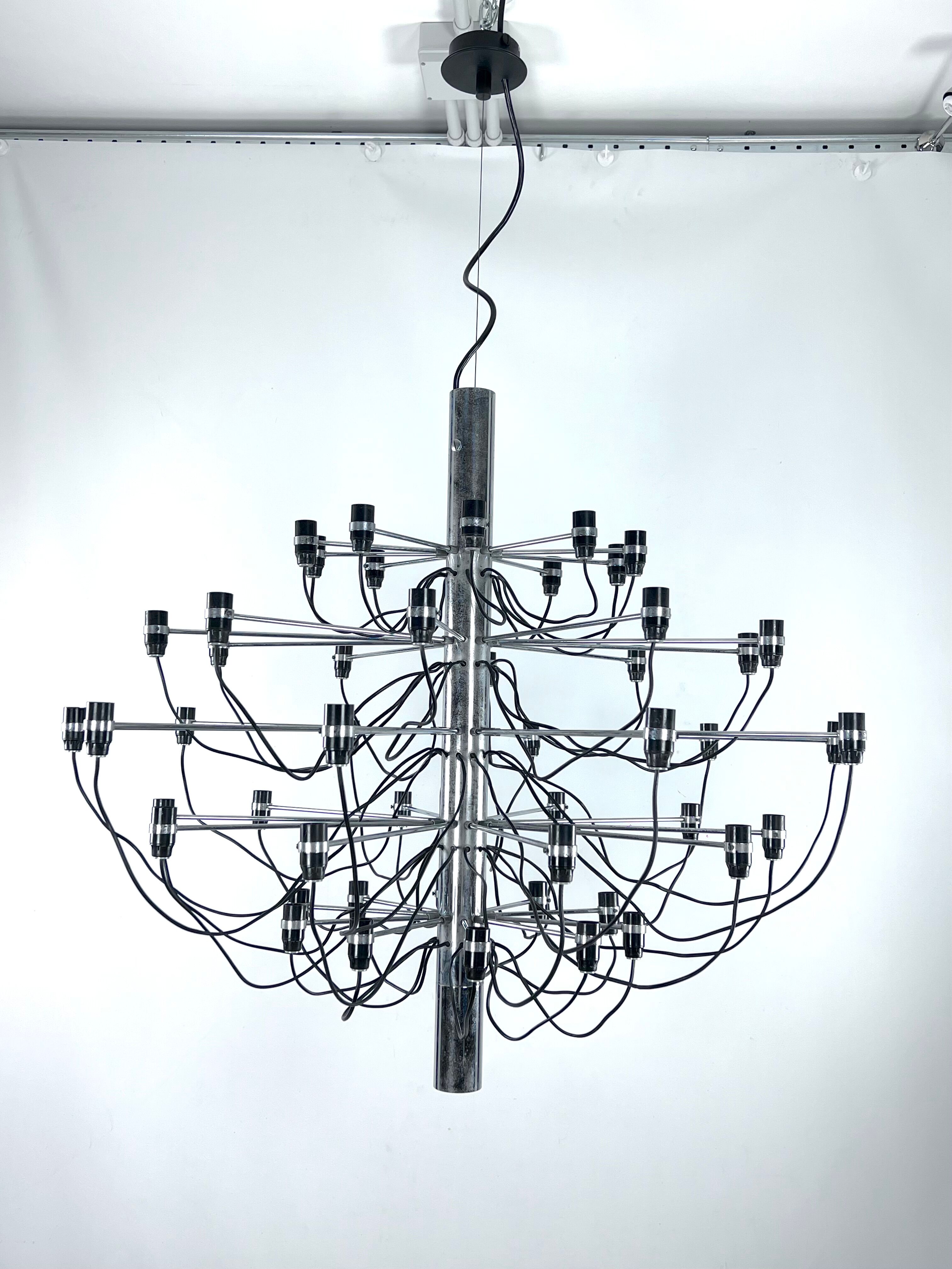 Chandelier 2097 by Gino Sarfatti for Arteluce Italy 1958