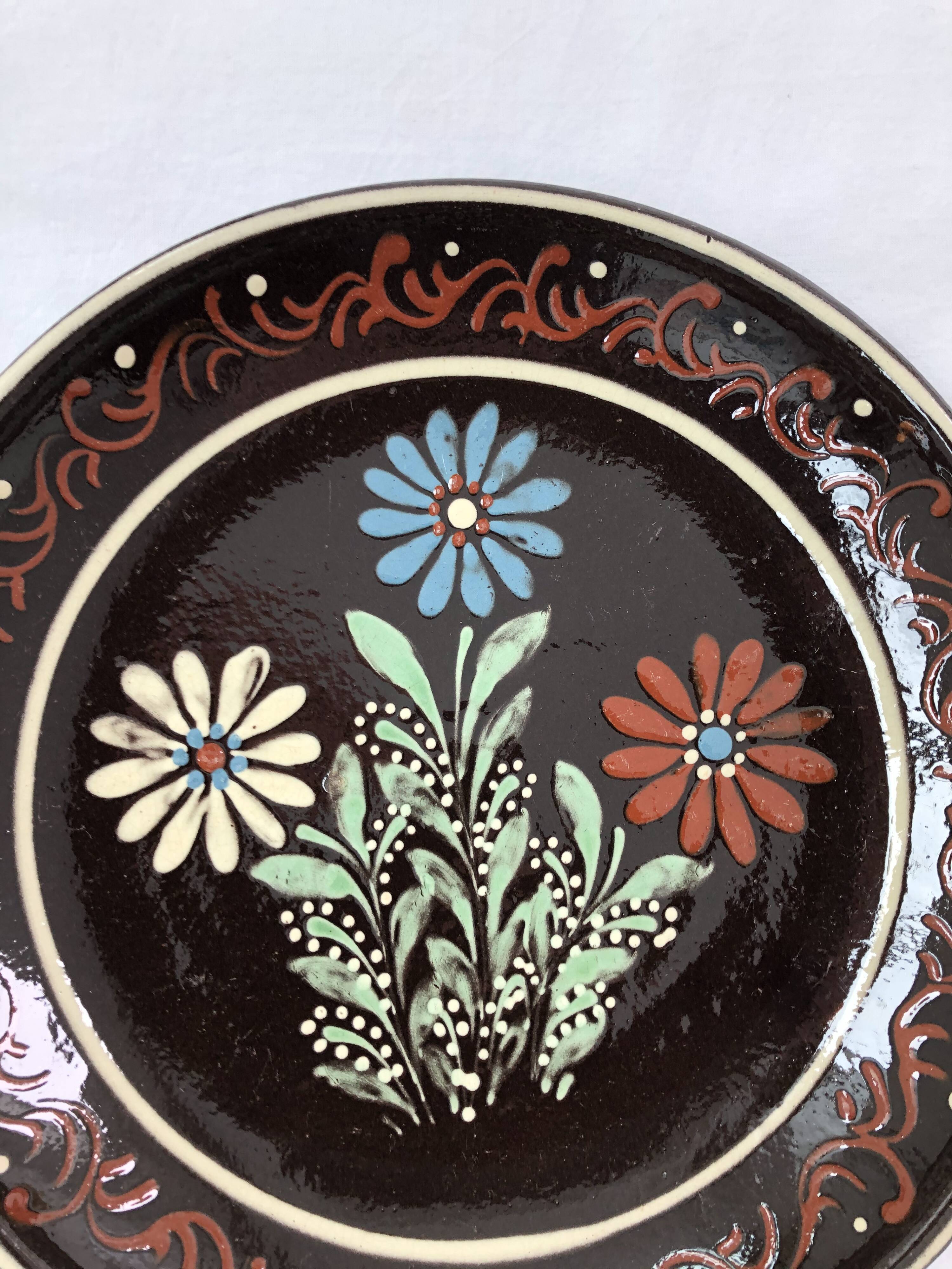 Hollow dish flower decoration alsatian pottery Sigried