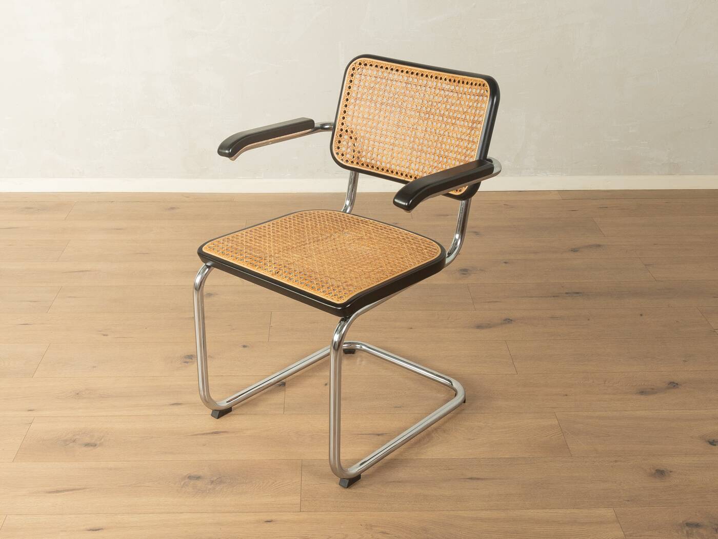 Thonet | Marcel Breuer cantilever chair