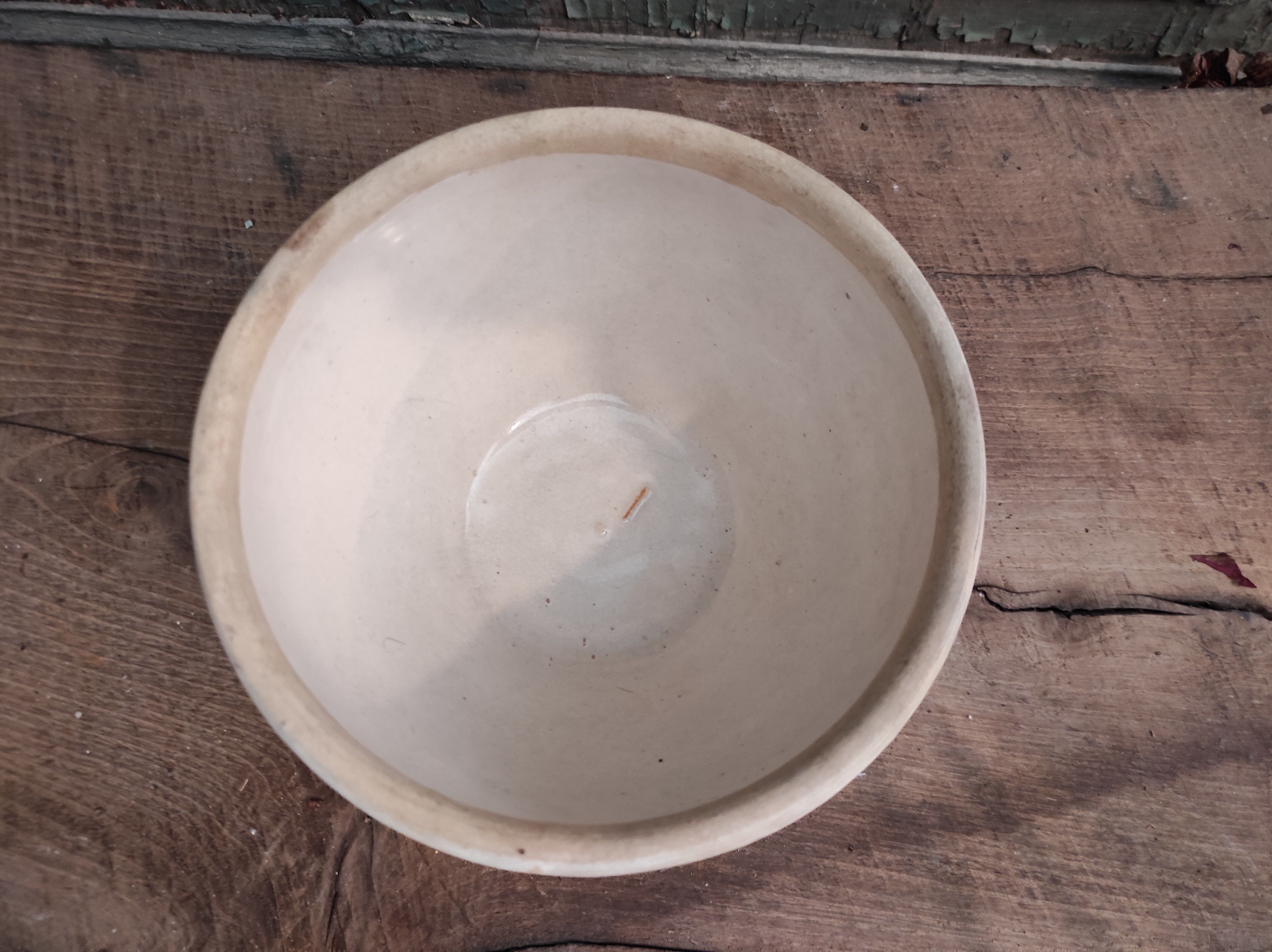 Vintage French salad bowl in white clay