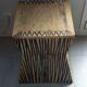 Tabouret coffre en teck naturel brun et noir.