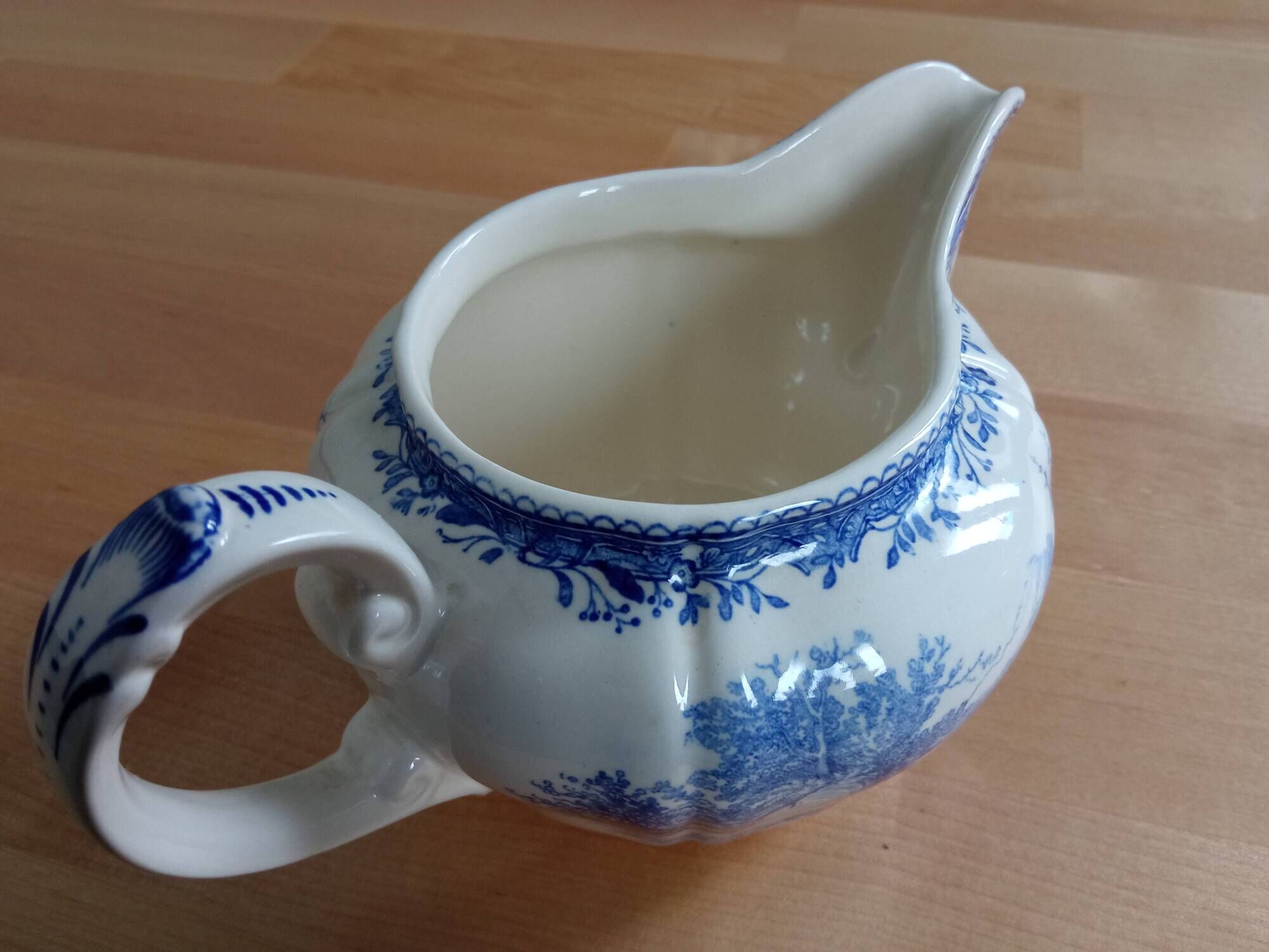 Small sauce jug creamer Villeroy and Boch
