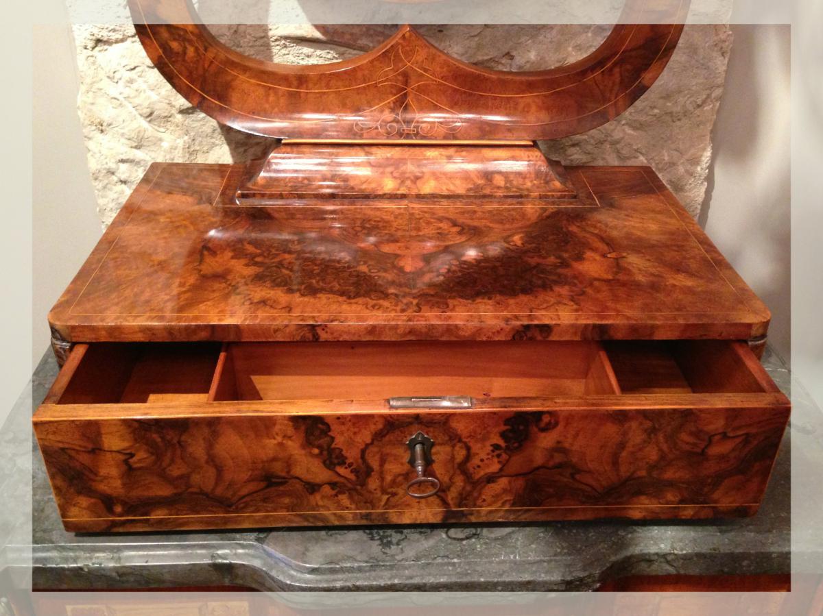 Psyche of 19th Charles X Walnut table