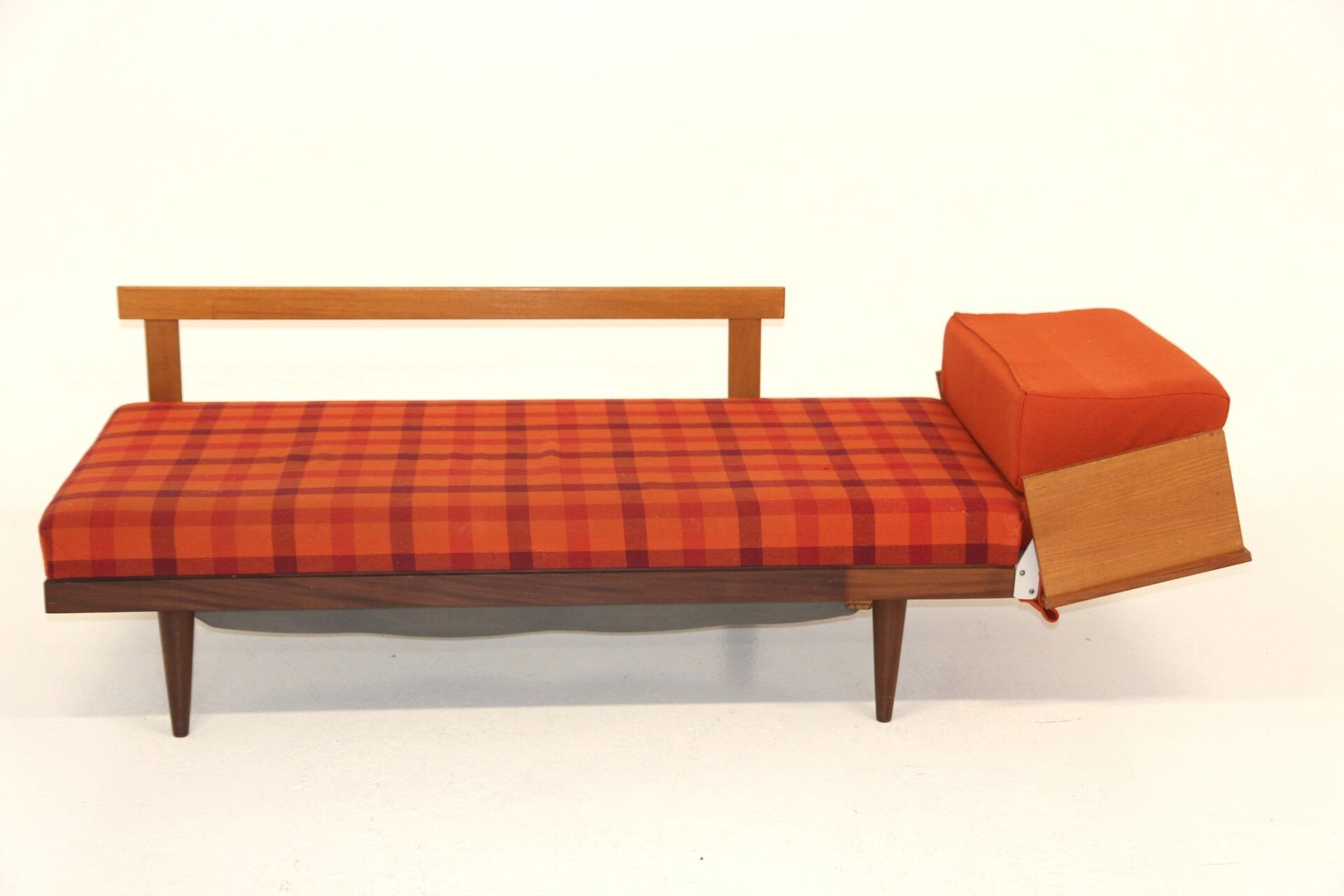 Daybed "Svane" Ingmar Relling & Haldor Vik, Norway, 1960
